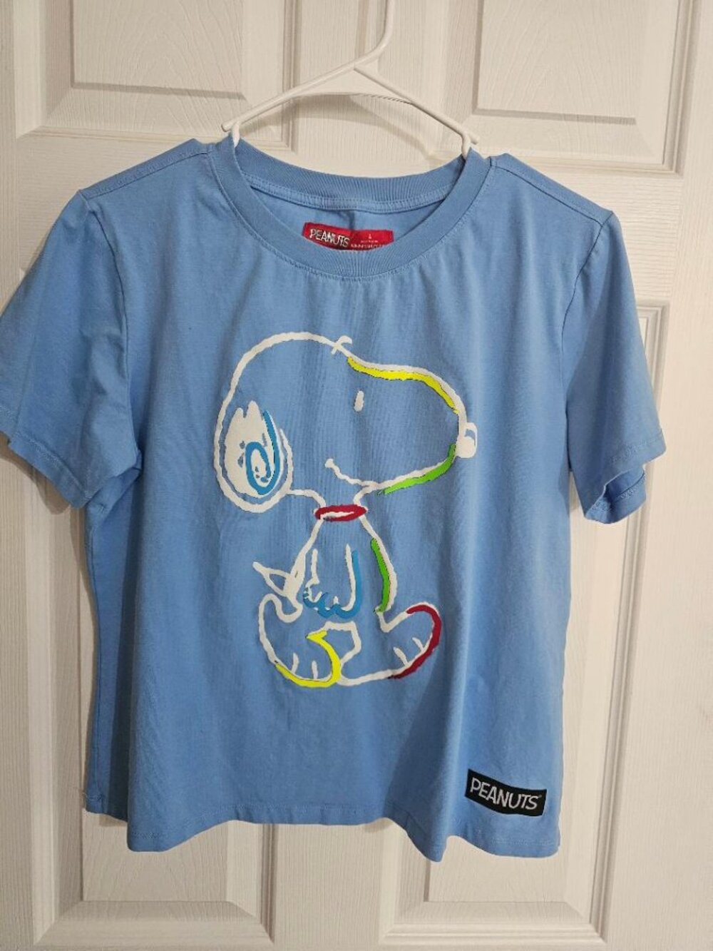 Peanuts Snoopy Light blue tee shirt 3d snoopy.  stretchy size Large